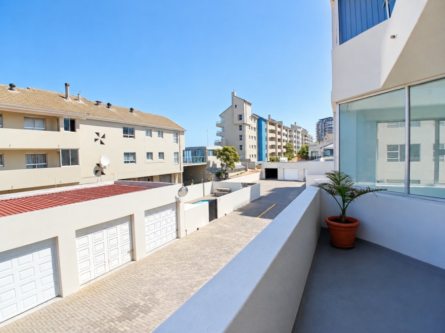 2 Bedroom Property for Sale in Beachfront Western Cape